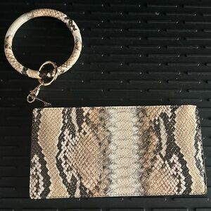 New - Snake Print Wristlet/Clutch (Unbranded)